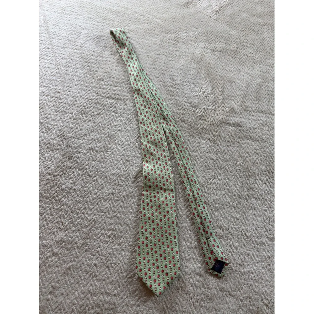 Vineyard Vines Boys Silk Tie Green Bobbing for Apples Pattern Necktie 48 Inch